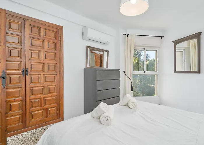 Bright And Spacious 2 Bed Apt